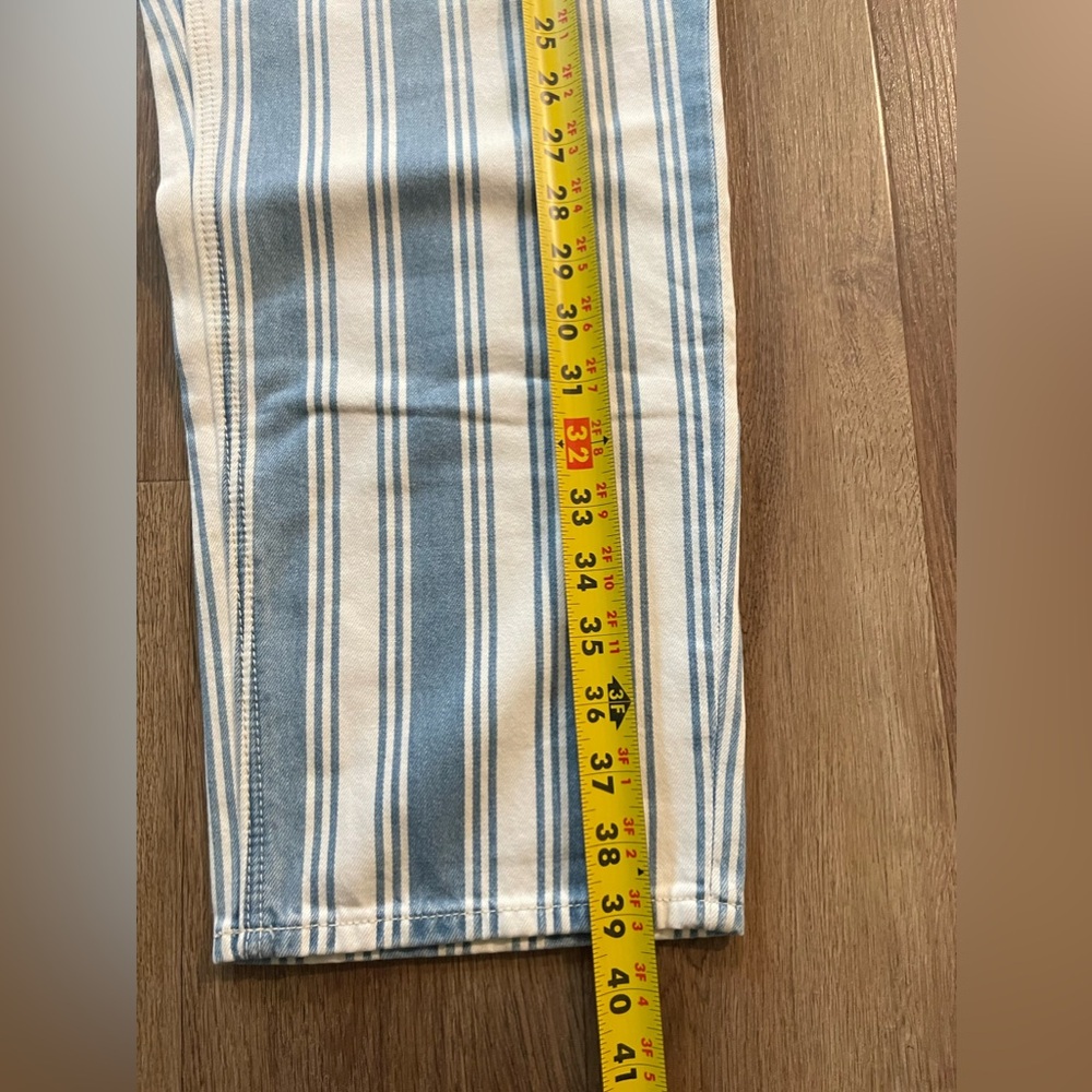 American Eagle Striped Jeans. - Picture 12 of 14
